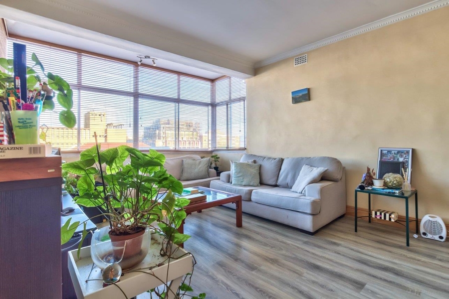 1 Bedroom Property for Sale in Sea Point Western Cape